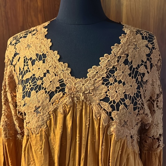 Free People Lina Lace Top - Picture 2 of 8